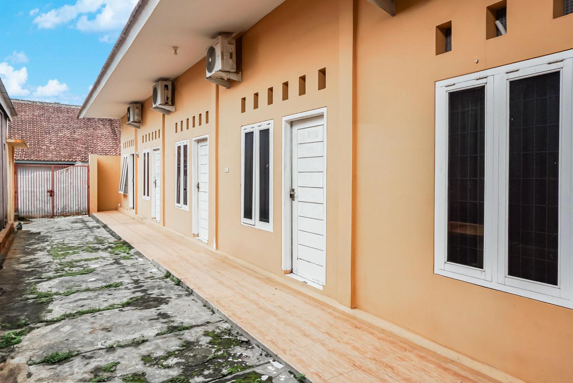Oyo 93518 Kepayang Guesthouse Syariah 班达楠榜 外观 照片
