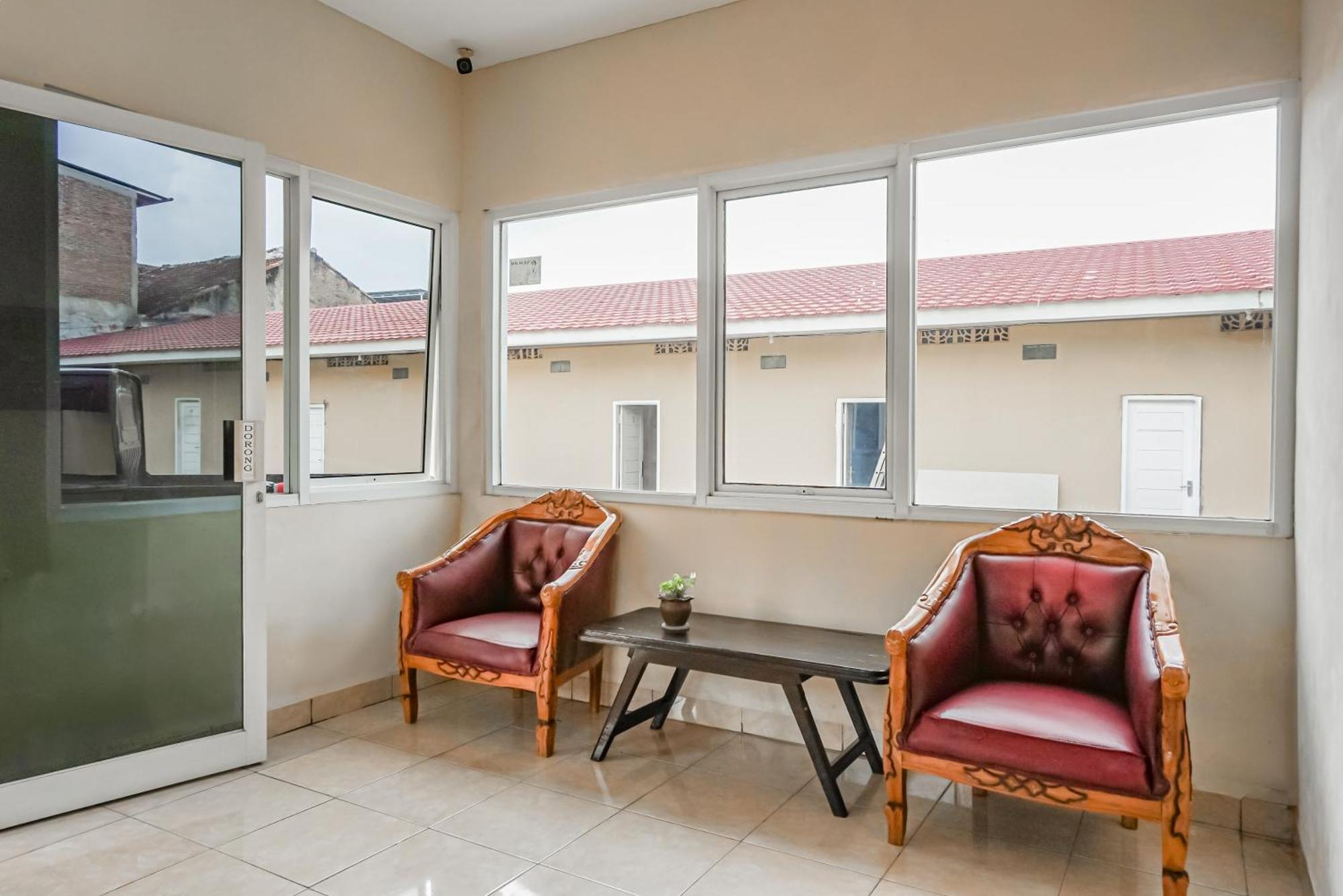 Oyo 93518 Kepayang Guesthouse Syariah 班达楠榜 外观 照片